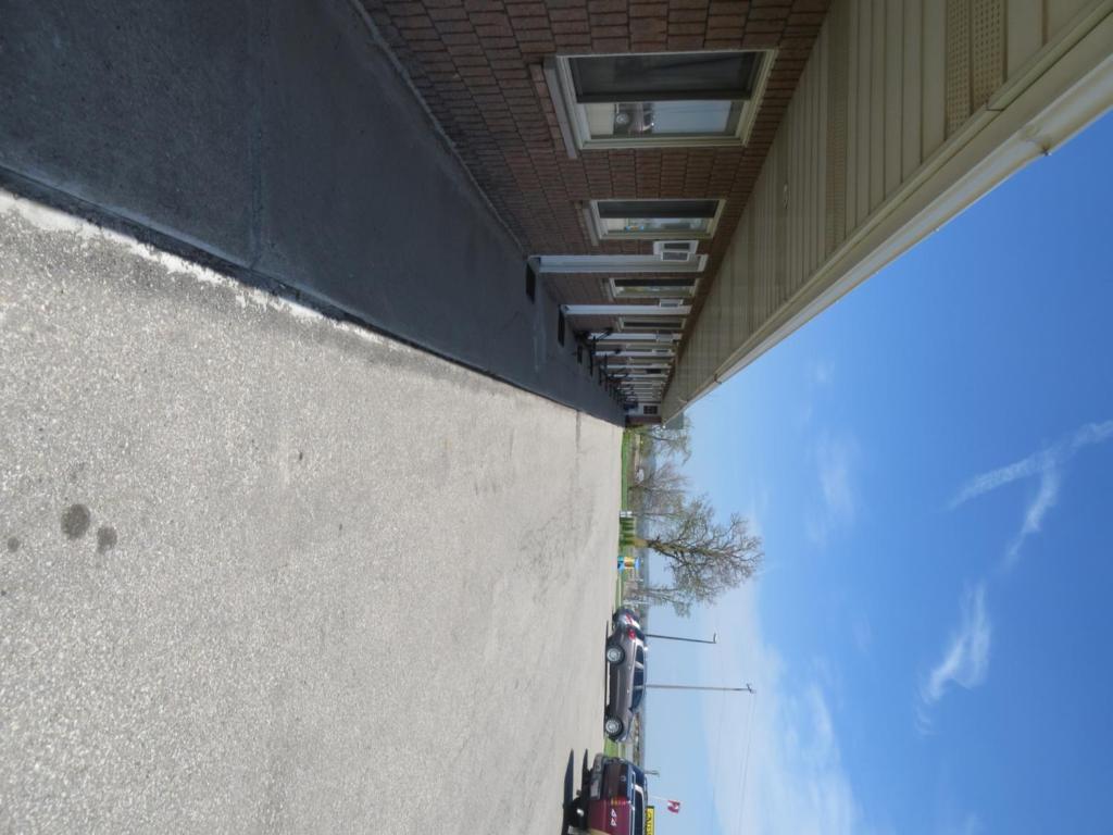 Newburg Inn Motel New Hamburg Экстерьер фото