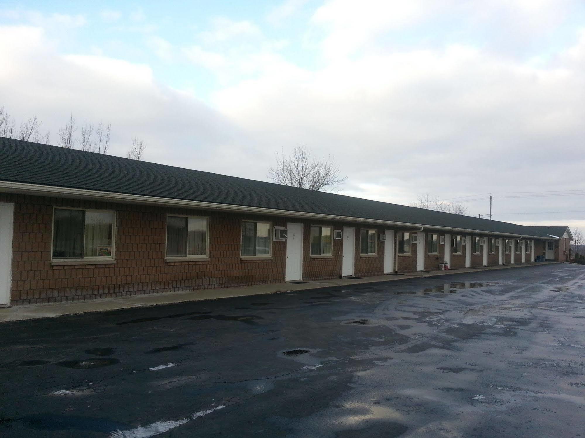 Newburg Inn Motel New Hamburg Экстерьер фото