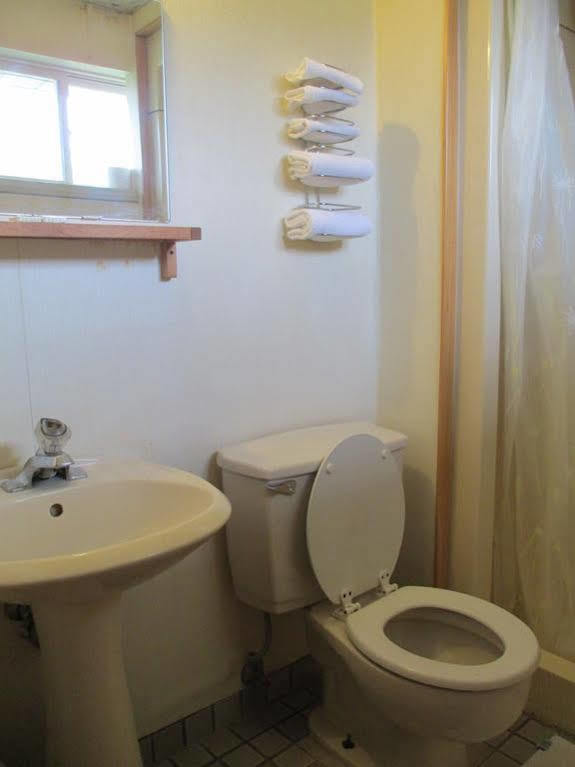 Newburg Inn Motel New Hamburg Экстерьер фото